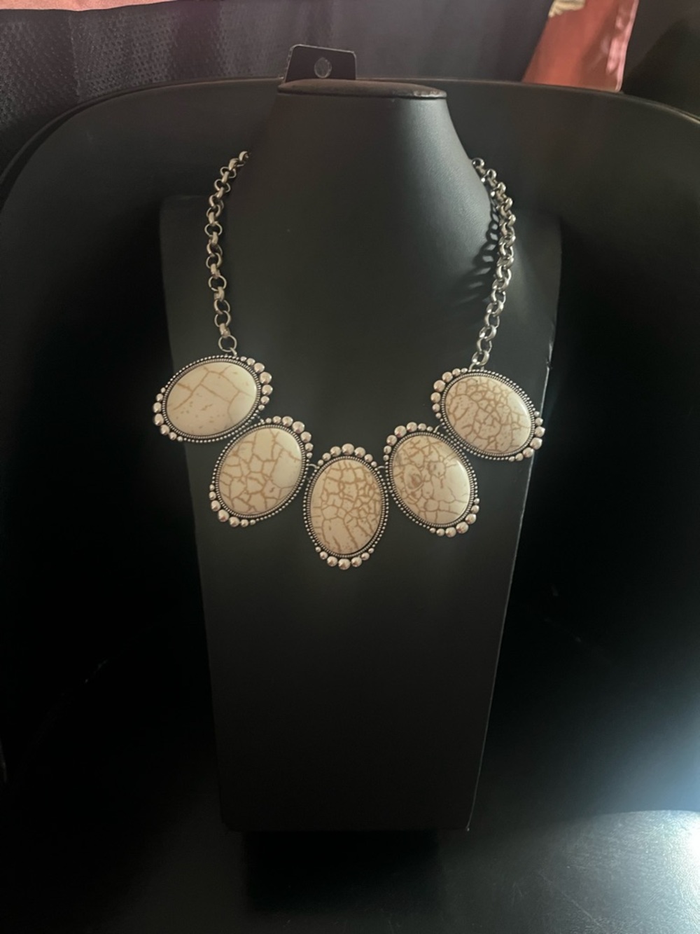 paparazzi Beige Crackle Oval Statement Necklace